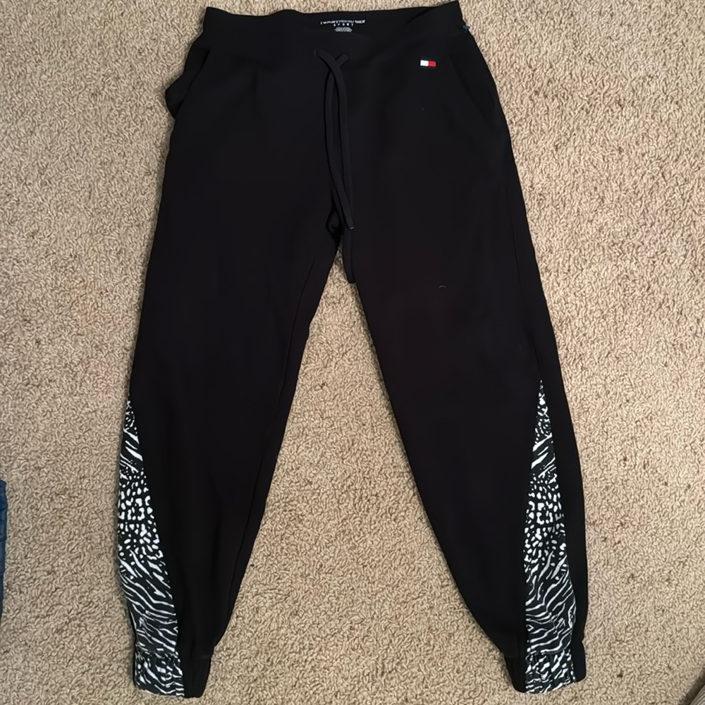 Tommy Hilfiger black/animal print sweatpants